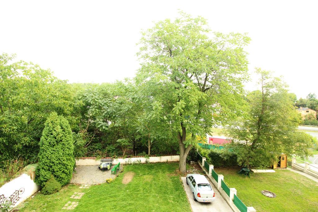 Pension Berg Prague Extérieur photo