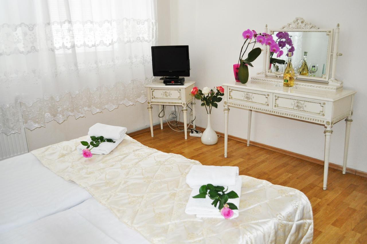 Pension Berg Prague Extérieur photo