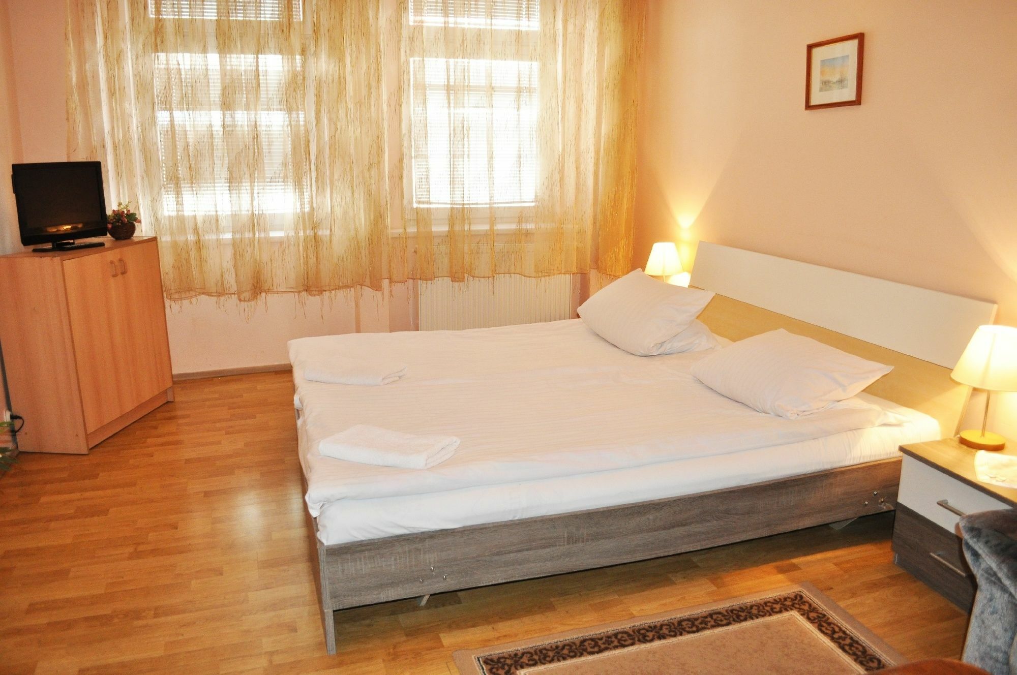 Pension Berg Prague Extérieur photo